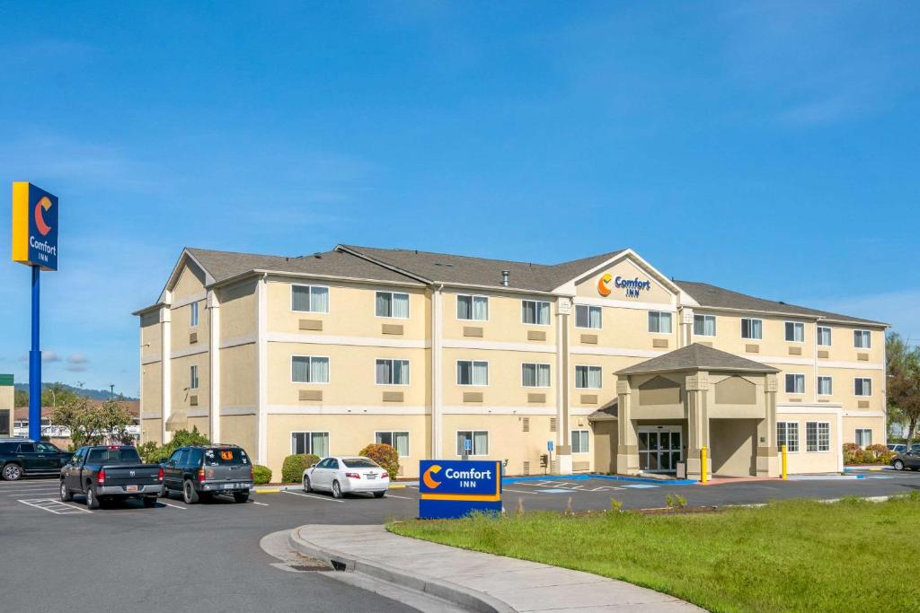 Comfort Inn Medford North Main image 1